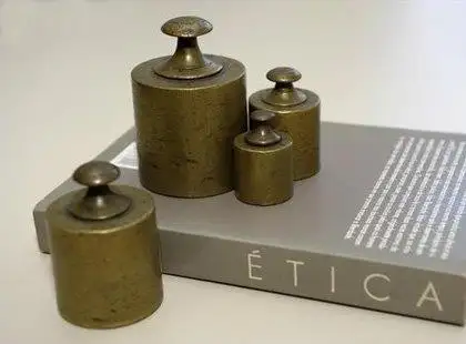 Ética Jurídica Ética Jurídica